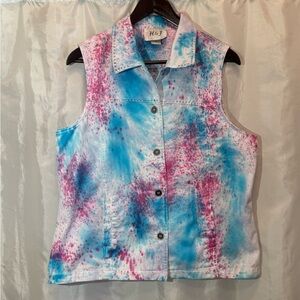 H & J Tie-Dye Sleeveless Denim Vest - Size Large